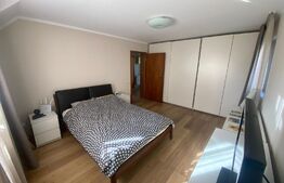 Apartament in vila, 4 camere, balcon, parcare, zona Taietura Turcului 