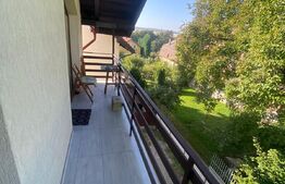 Apartament in vila, 4 camere, balcon, parcare, zona Taietura Turcului 