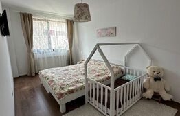 Apartament 3 camere, 70 mp, curte 50 mp, zona Vivo