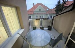 Apartament de 3 camere, 93.2 mp, etaj intermediar, zona strazii Paris