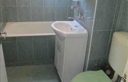 2 camere, decomandat, 50 mp, 1 balcon inchis, boxa, zona strazii Donath!