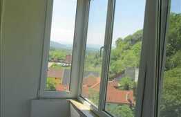 2 camere, decomandat, 50 mp, 1 balcon inchis, boxa, zona strazii Donath!