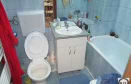 Apartament 1 camera, in casa/vila, 76 mp, parcare, boxa, zona Stadion CRF! 