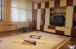 Apartament 1 camera, in casa/vila, 76 mp, parcare, boxa, zona Stadion CRF! 