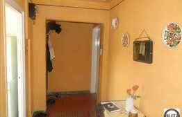 De vanzare 2 camere, 50 mp, balcon, zona Diana!