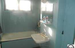 De vanzare 2 camere, 50 mp, balcon, zona Diana!