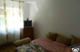 3 camere, 65 mp utili, decomandat, boxa la subsol, izolat, zona strazii Fabricii