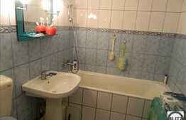 3 camere, 70 mp utili, parcare, boxa la subsol, zona strazii Dunarii