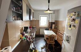 Apartament decomandat, cu 3 camere, 66mp, etaj intermediar, zona Gradini Manastur