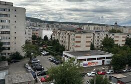 Apartament decomandat, cu 3 camere, 66mp, etaj intermediar, zona Gradini Manastur