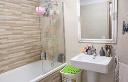 Apartament 3 camere, 78mp, zona Coresi