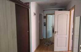 Vanzare apartament 3 camere, 55 mp, decomandat, zona strazii Uliului