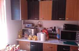 Vanzare apartament 3 camere, 55 mp, decomandat, zona strazii Uliului