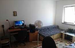 Vanzare apartament 3 camere, 55 mp, decomandat, zona strazii Uliului