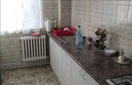 4 camere, 90.5 mp utili, decomandat, boxa la subsol, zona strazii Fantanele!