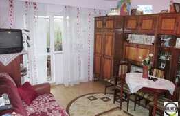 3 camere, decomandat, 2 balcoane, 65 mp, garaj, zona strazii Streiului