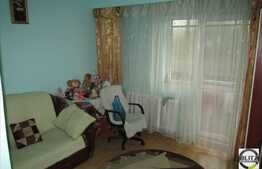 3 camere, decomandat, 2 balcoane, 65 mp, garaj, zona strazii Streiului