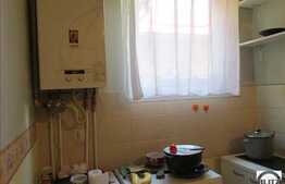 Garsoniera, 23 mp, boxa la subsol, imobil de tip casa/vila, zona strazii Paris!