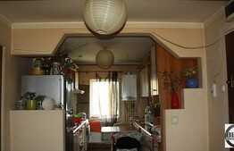 3 camere, decomandat, 64 mp, etaj intermediar, balcon, zona Calea Floresti