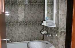 3 camere, decomandat, 64 mp, etaj intermediar, balcon, zona Calea Floresti