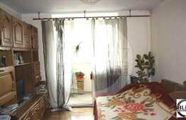 3 camere, decomandat, 64 mp, etaj intermediar, balcon, zona Calea Floresti