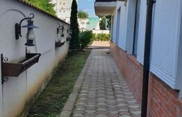Spatiu comercial de 641 mp, 825 mp teren, Campina