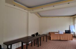 Pensiune turistica de vanzare, 1400 mp, Zona Predeal
