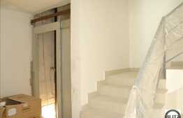 Vanzare 2 camere semifinisat in zona Billa!