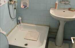 4 camere, decomandat, 96 mp, parcare, boxa la subsol, zona strazii Aleea Brates