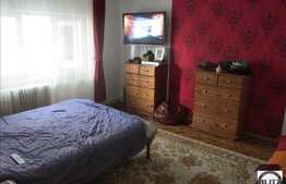 Vanzare 3 camere, decomandat, 76 mp, 2 balcoane, zona strazii Mehedinti