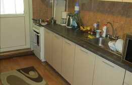 Vanzare 3 camere, decomandat, 76 mp, 2 balcoane, zona strazii Mehedinti