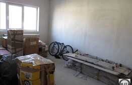 De vanzare mansarda cu 1 camera, 42 mp, decomandat!