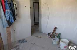 De vanzare mansarda cu 1 camera, 42 mp, decomandat!