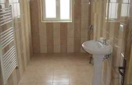 3 camere, 78.58 mp plus balcon 8.24 mp, zona aerisita!