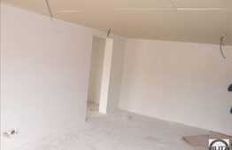 Vanzare mansarda cu 2 camere, 55 mp, zona linistita! Semifinisat! Loc parcare!