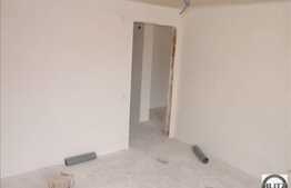 Vanzare mansarda cu 2 camere, 55 mp, zona linistita! Semifinisat! Loc parcare!