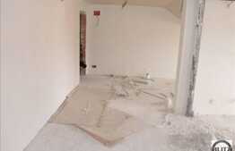 Vanzare mansarda cu 2 camere, 55 mp, zona linistita! Semifinisat! Loc parcare!