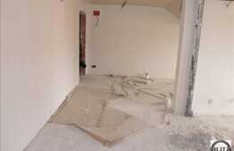 Vanzare mansarda cu 2 camere, 55 mp, zona linistita! Semifinisat! Loc parcare!