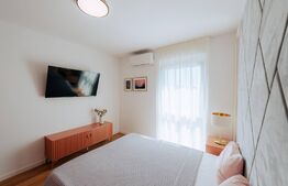 Apartament cu 4 camere, 107mp, lux, 2 parcari, zona UMF