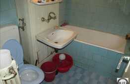 De vanzare apartament 3 camere, 51 mp, boxa la subsol, zona strazii Mehedinti