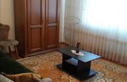 3 camere, 74 mp utili, decomandat, garaj, zona strazii Plopilor!