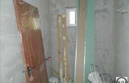 Apartament cu 2 camere, 52 mp, la cateva minute cu masina de Polus, parcare!