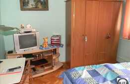 2 camere, 52 mp, decomandat, etaj intermediar, 1 balcon, zona Calea Floresti