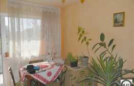 3 camere, 67 mp, boxa la subsol, logie 5 mp, izolat, zona strazii Primaverii