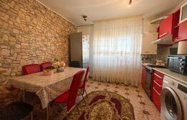 Apartament 3 camere, decomandate, 75 mp, 2 băi, zona Pod Calvaria