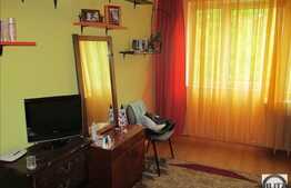 4 camere, 78 mp, balcon, boxa la subsol, zona strazii Mehedinti!Orientare S-N