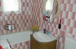 Vanzare apartament cu 3 camere , loc parcare, la 5 minute de Iulius Mall