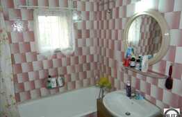 Vanzare apartament cu 3 camere , loc parcare, la 5 minute de Iulius Mall