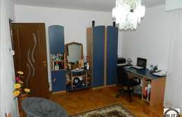 Vanzare apartament cu 3 camere , loc parcare, la 5 minute de Iulius Mall