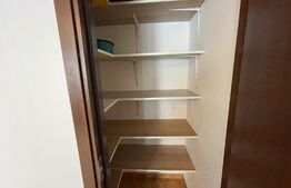 Apartament 2 camere, 55 mp, 2 parcări, 3 balcoane, zona Omnia